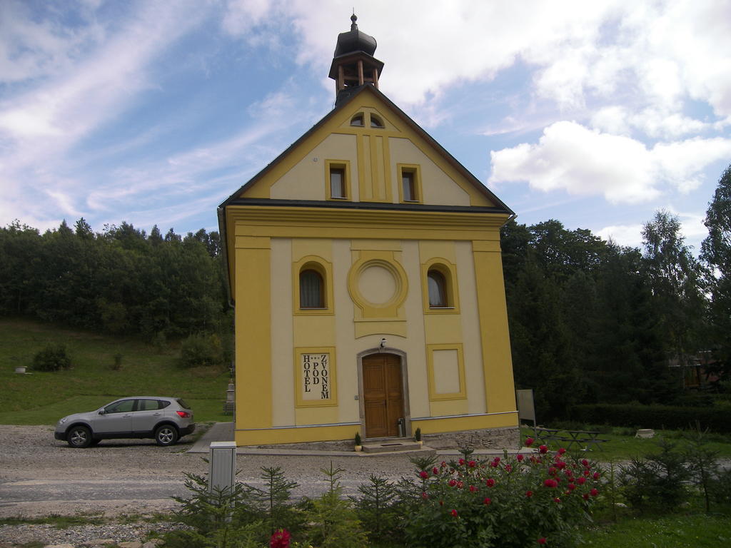 Penzion Pod Zvonem Hyncice pod Susinou Luaran gambar