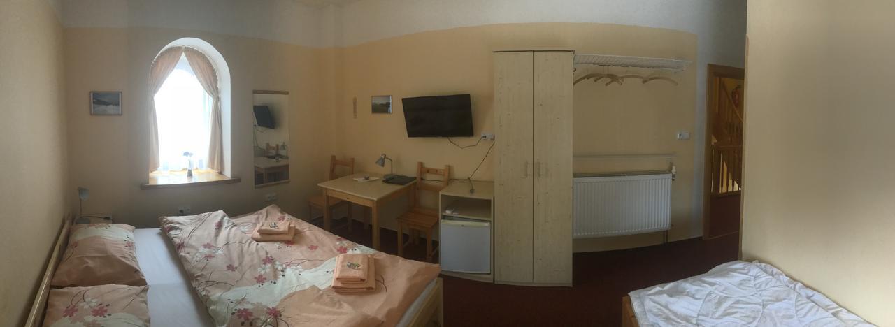 Penzion Pod Zvonem Hyncice pod Susinou Luaran gambar