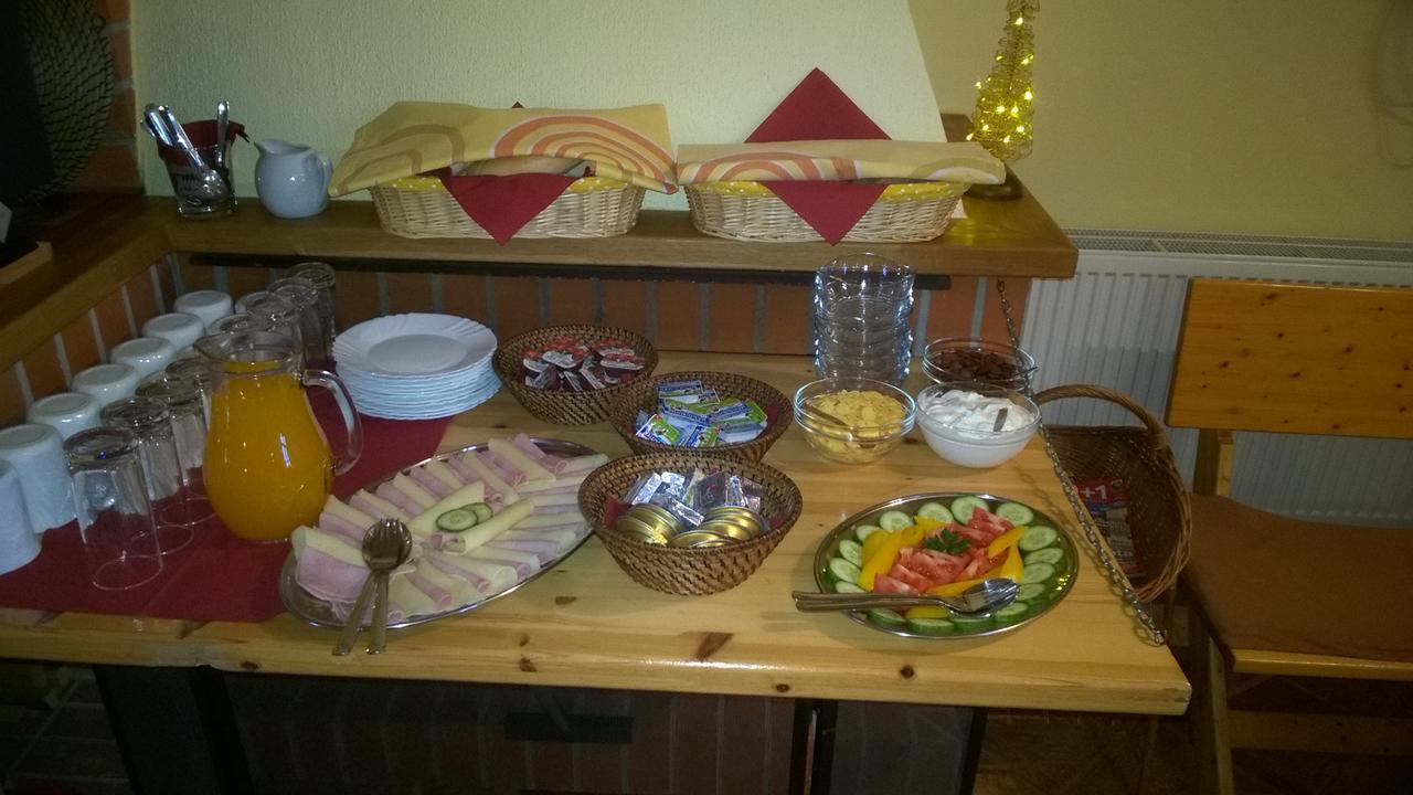 Penzion Pod Zvonem Hyncice pod Susinou Luaran gambar